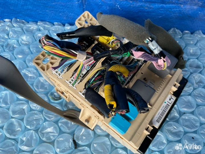 Блок предохранителей Lexus Rx330 XU30 3 2005