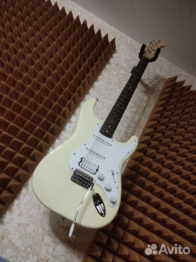 Электрогитара Fender Squire Bullet/ обмен