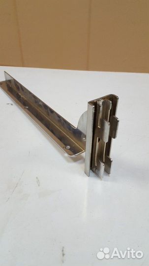 Кронштейн для полок