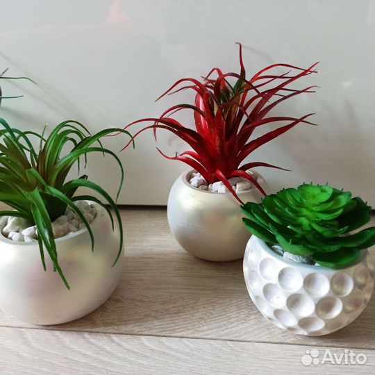 Искусственная зелень в кашпо (суккуленты)