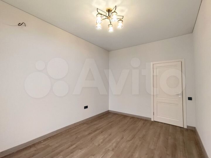 2-к. квартира, 64 м², 12/16 эт.