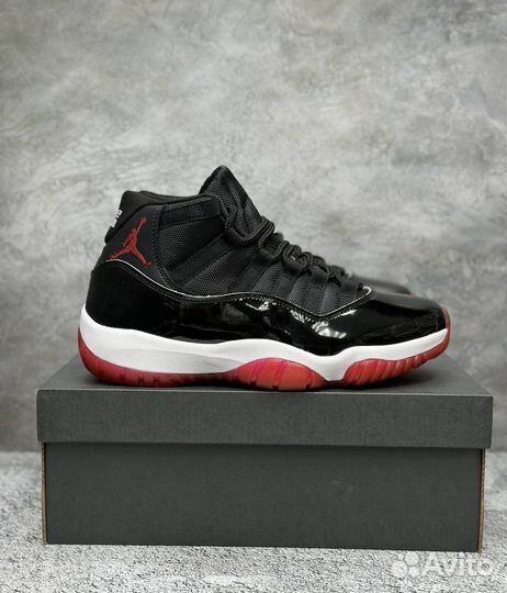 Nike Air Jordan 11 Retro Playoffs Bred