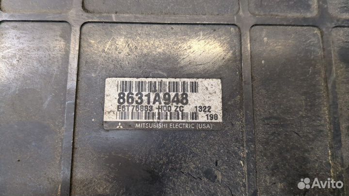 Блок управления двигателем Mitsubishi Endeavor, 2011