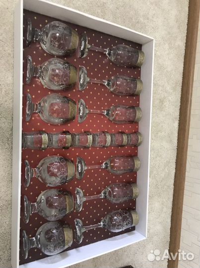 Набор фужеров, бокалов