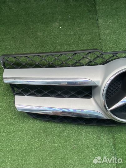 Решетка радиатор Mercedes GLK X204 Restail