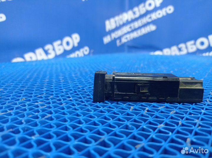 Кнопка обогрева сидений Chevrolet Spark хэтчбек