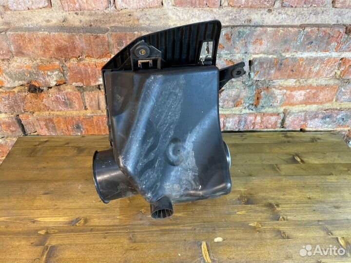 Корпус воздушного фильтра Bmw 5 E60 N52B30 AF 2005