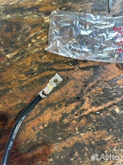 Клемма аккумуляторная минусовая с датчиком ABS