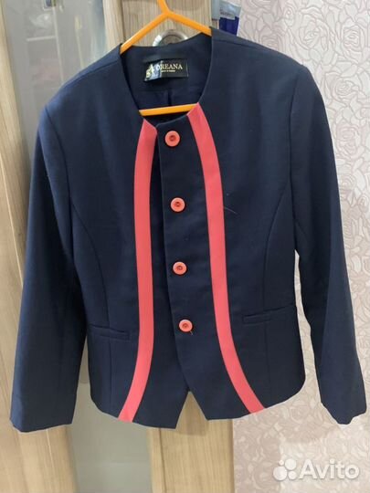 Школьный жакет