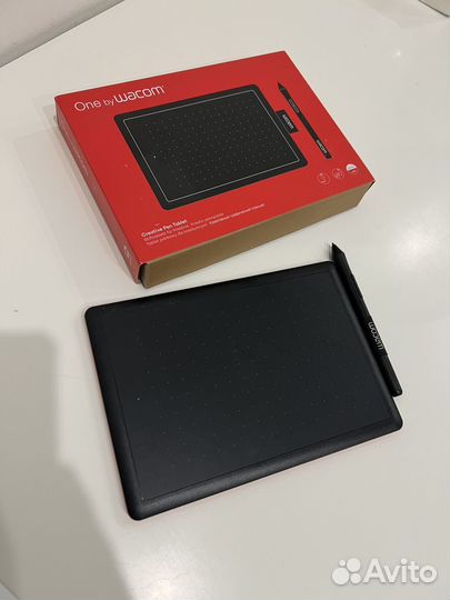 Графический планшет Wacom One by Wacom Small