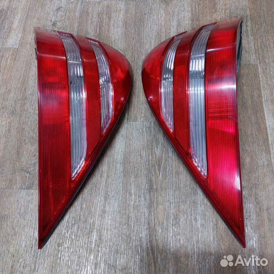 Мерседес 215 фонарь задний левый и правый