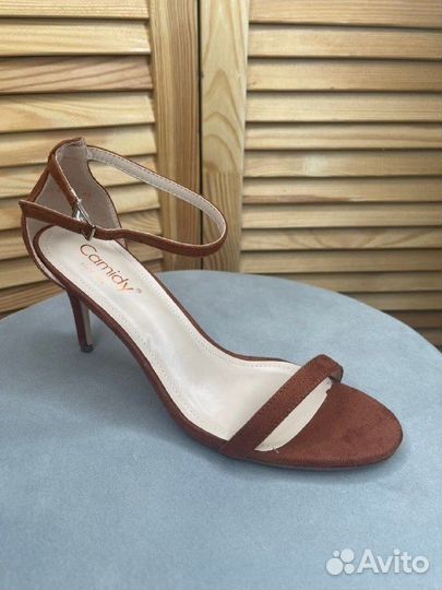 Босоножки из искусственной замши 40 размер (26 см)