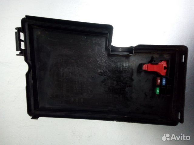 Крышка блока предохранителей Ford Focus 2 хэчбэк 1