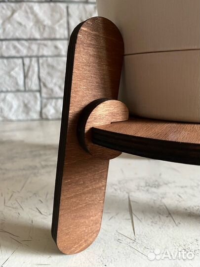 Подставка для цветов деревянная, регулируемая