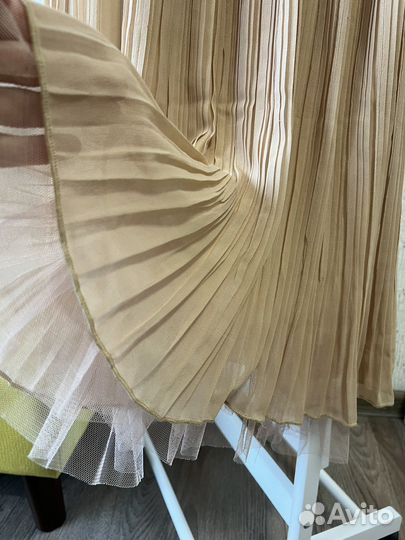 Платье нарядное xs