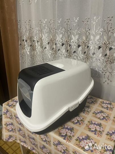 Туалет-домик, лоток новый