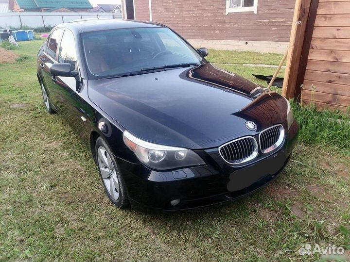 В разборе BMW 530 e60 M54B30, N52B30 Xdrive