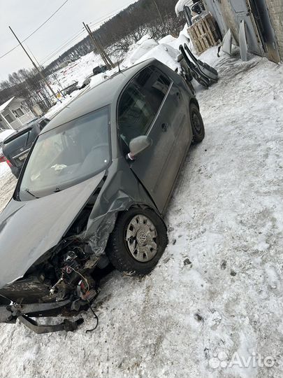 Volkswagen Golf 5 1,4 МКПП в разборе