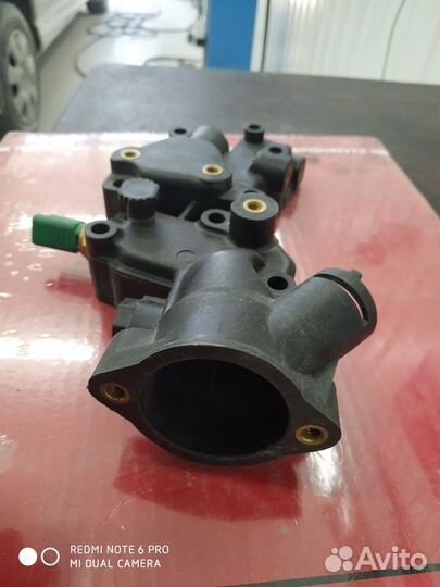 Корпус термостата Ситроен пежо