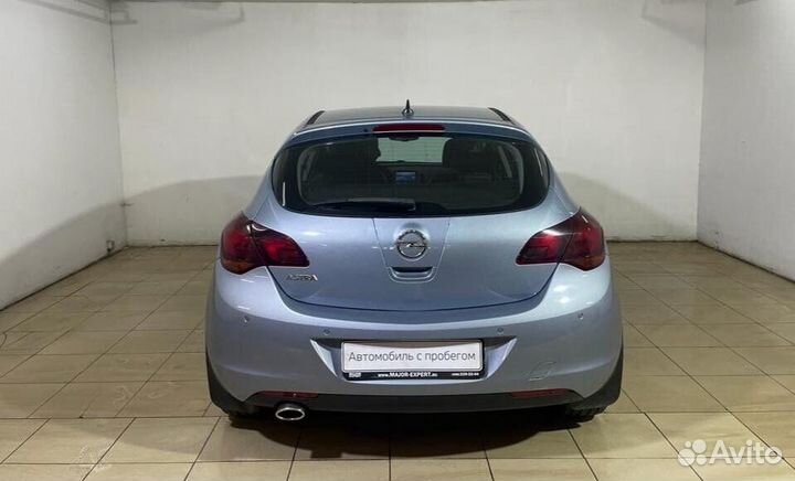 Opel Astra 1.6 AT, 2011, 150 000 км