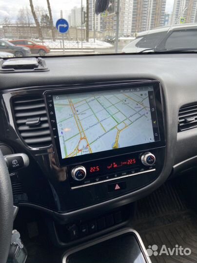 Магнитола Mitsubishi outlander 3