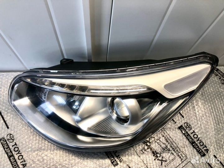 Фара галогеновая передняя левая Kia Soul 2