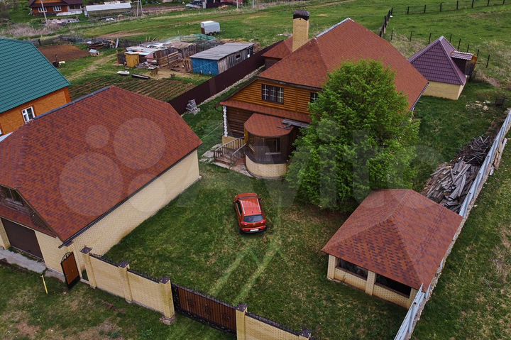 Коттедж 500 м² на участке 14 сот.