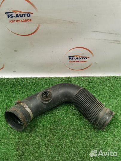 Патрубок дроссельной заслонки Opel Astra H хетчбек