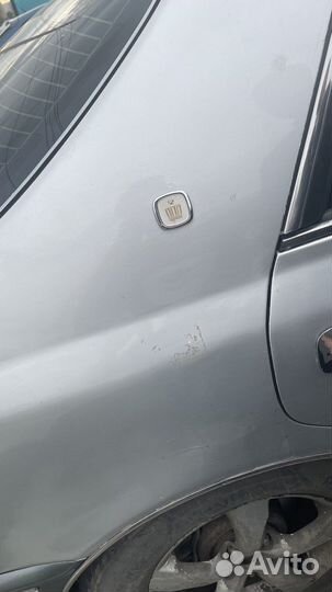 Эмблема задней стойки toyota crown majesta