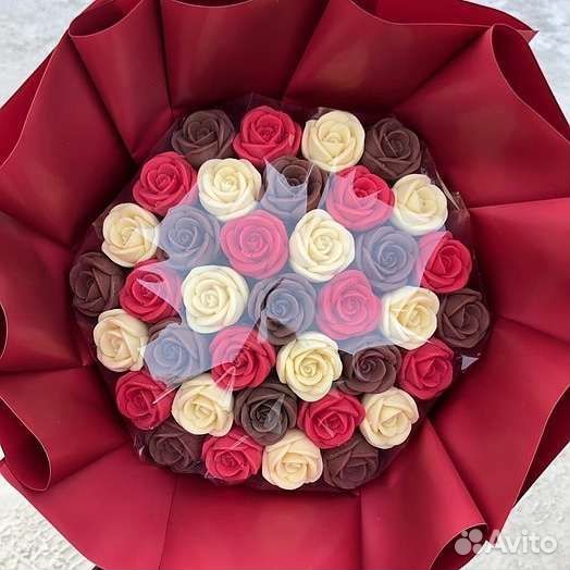 Букет из шоколадных роз к 1 сентября