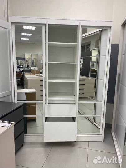 Шкаф купе симпл с зеркалом