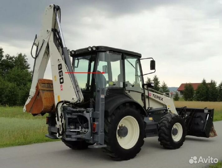 Стекло за дверью для погрузчика Терекс