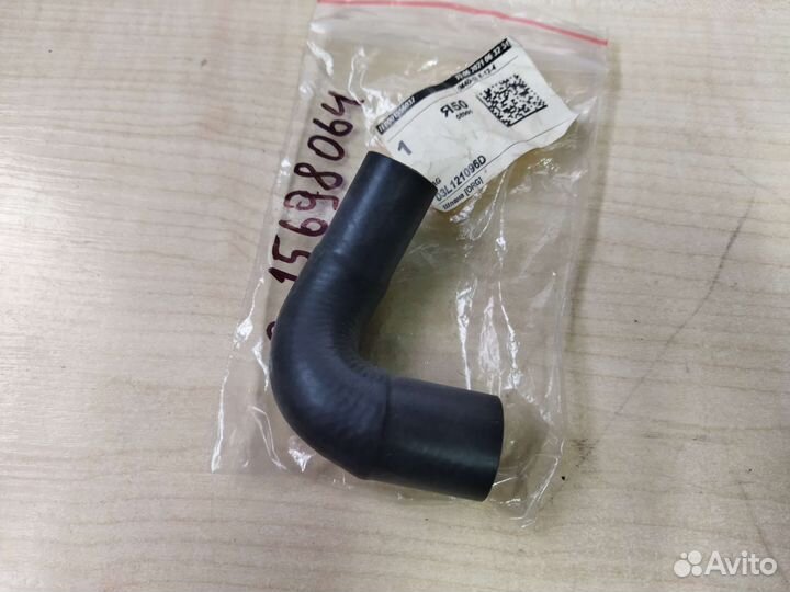 Шланг системы охлаждения Volkswagen Transporter