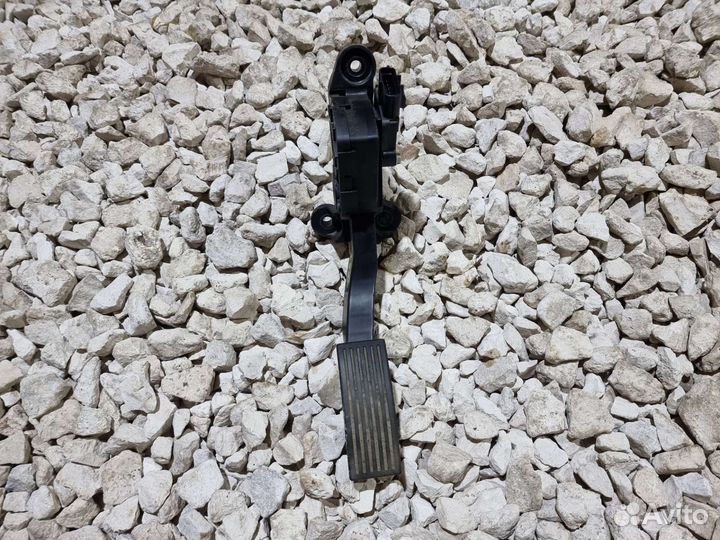 Педаль газа Крета