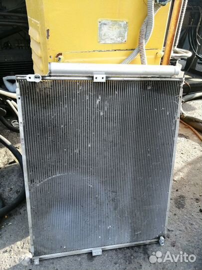 Toyota Camry V70 Радиатор кондиционера