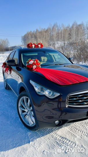 Свадебные украшения на машину