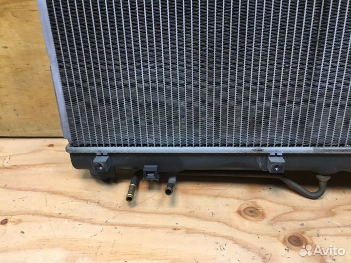 Радиатор двигателя Toyota Carina Ed ST200 4SFE