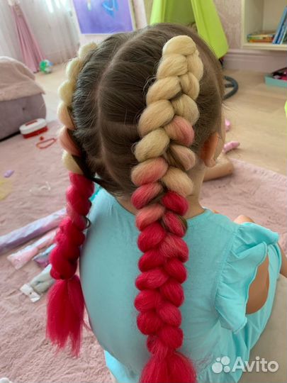 Косы с канекалоном