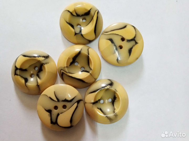 Пуговицы