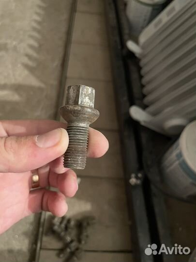 Болты колесные mercedes