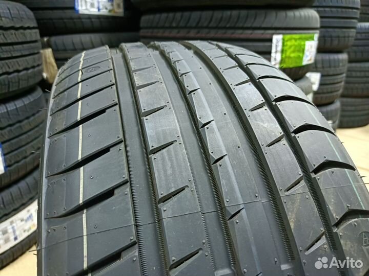 Triangle EffeXSport TH202 245/35 R20 и 275/30 R20