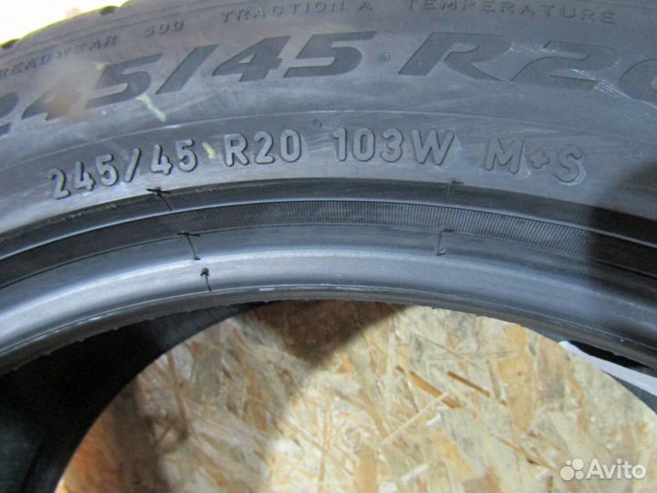 Pirelli Scorpion Zero All Season 245/45 R20