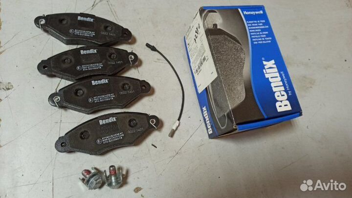 Тормозные колодки переднее Renault Kangoo