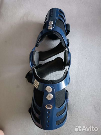 Ортез на коленный сустав bauerfeind