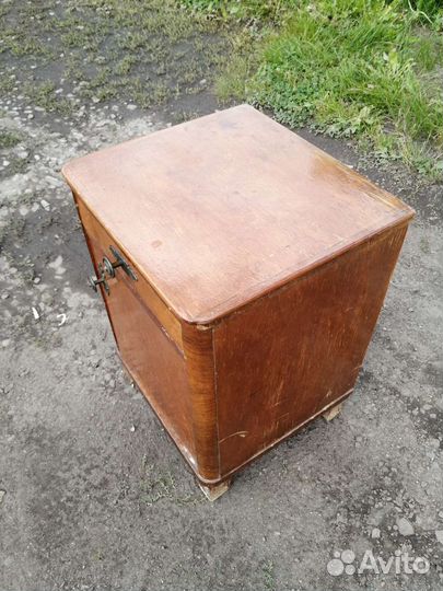 Тумбочка прикроватная времен СССР винтаж