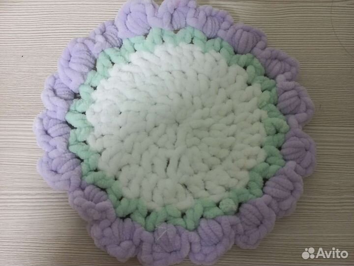 Вязаная подставка для посуды