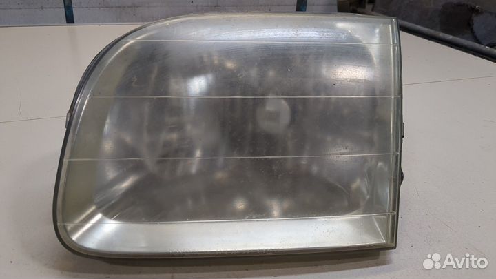 Фара (передняя) Toyota Sequoia, 2003