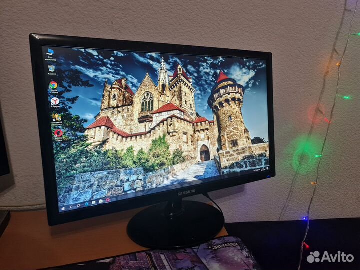 LED Монитор Samsung 22 дюйма