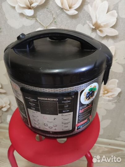 Мультиварка Redmond на запчасти