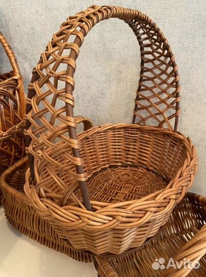 Корзина плетёная
